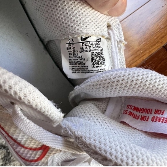 Nike MC Trainer 2 PRM White Red Stardust Womens Size 9.5 DZ1548-100 - Picture 5 of 7